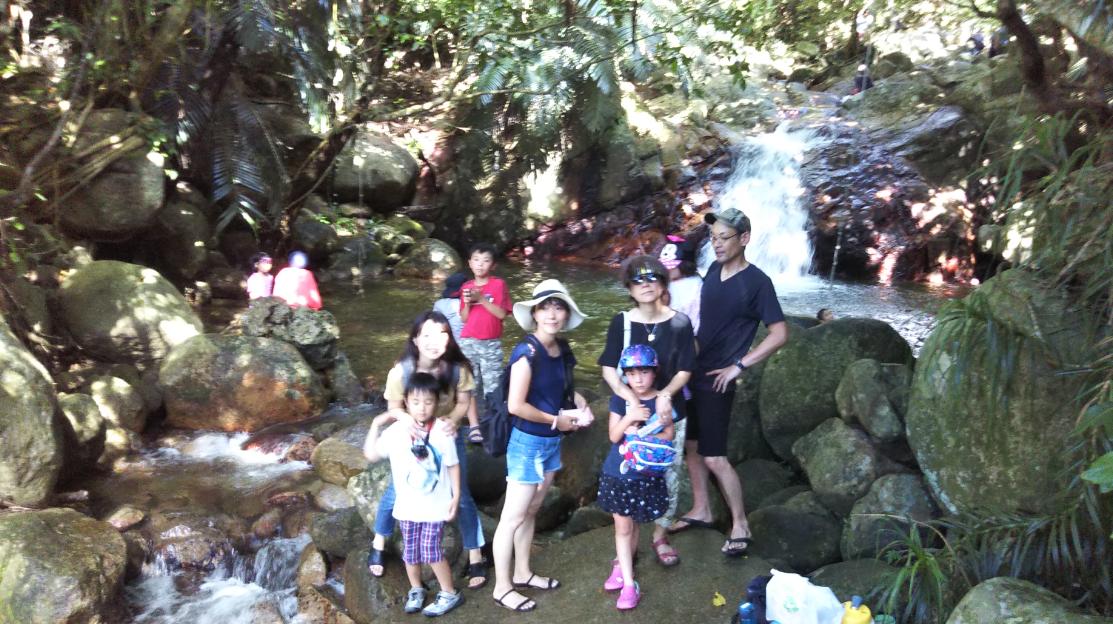 荒川の滝　ヒルズヤマバレ　すぐそば